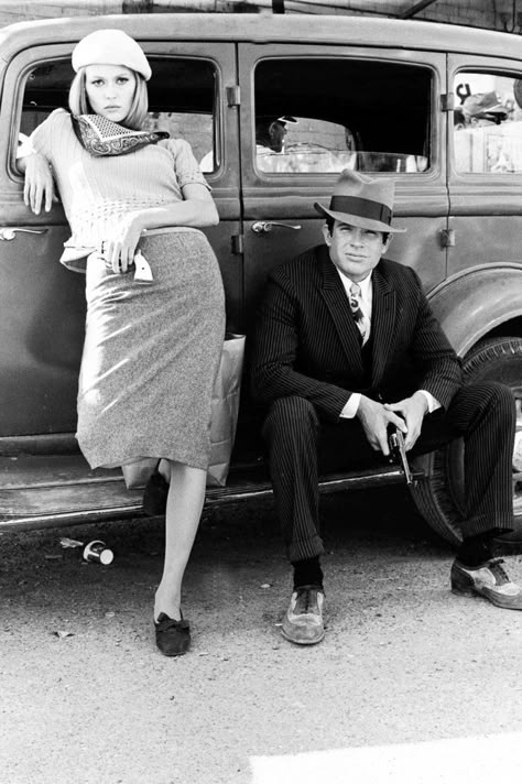 Bonnie and Clyde Bonnie And Clyde Movie, Bonnie And Clyde 1967, Klasik Hollywood, Jean Arthur, Bonnie Parker, Gena Rowlands, Bonnie And Clyde, Filmy Vintage, Anne Bancroft