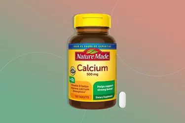 The 11 Best Calcium Supplements of 2021 | Livestrong.com Calcium Deficiency, Healthy Plan, Vitamin D Supplement, Calcium Supplements, Women Supplements, Health Guru, Strong Bones, Supplements For Women, Vitamin D