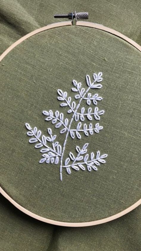 Fern Embroidery Pattern, Embroidery On Green Fabric, Nature Embroidery Inspiration, Embroidered Greenery, Greenery Embroidery, Sage Embroidery, Embroidery Vines, Embroidered Foliage, Embroidered Fern