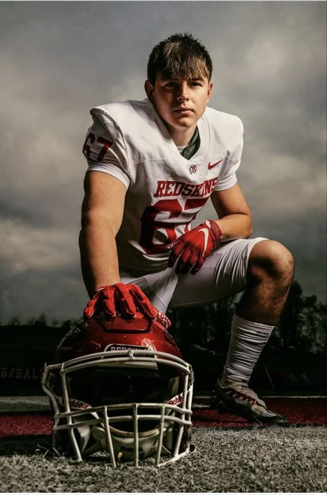 Senior Football Photography, Football Senior Photos, Football Players Pictures, Football Senior Pictures, Senior Pictures Boys Outdoors, Senior Photos Boys, Football Poses, Football Players Photos, Senior Football