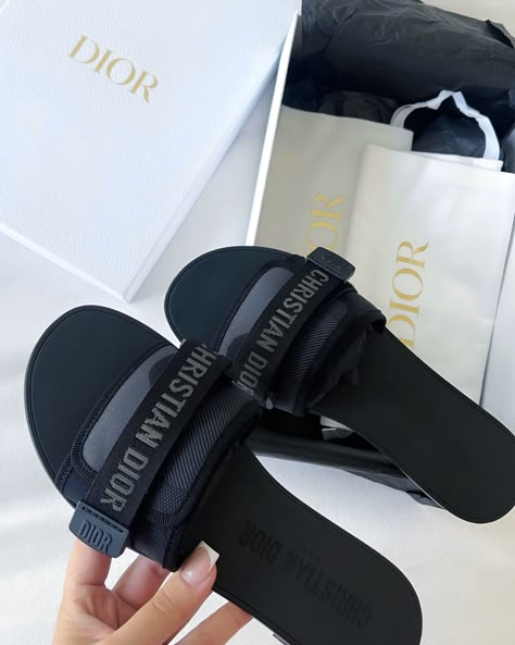 Baddie Sandals, Baddie Slides, Designer Unboxing, Dior Unboxing, Dior Slippers, Christian Dior Slides, Baddie Shoes, Christian Dior Sandals, Club Baddie