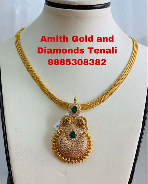 Naan Necklace Designs, Naan Gold Designs, Naanu Design, Nanu Designs Gold, Attigai Necklace Gold, Short Necklace Designs Gold, Neck Pieces Jewelry, Indian Bridal Jewelry Sets, Modern Gold Jewelry