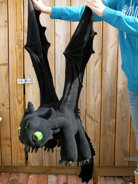 Toothless Plush Dragon. Toothless Toy, Toothless Plush, Clay Eyes, Plush Dragon, Toothless And Stitch, Toothless Dragon, Hiccup And Toothless, All About Animals, Plush Pattern