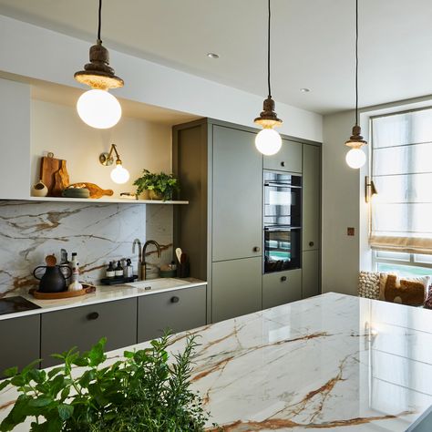 5 kitchen worktop trends to update your design | Ideal Home Ideal Home Magazine, Kitchen Ideals, Summer Furniture, Kitchen Designer, Kitchen Magnet, Kitchen Lamps, Working Space, Kitchen Worktop, Chic Kitchen