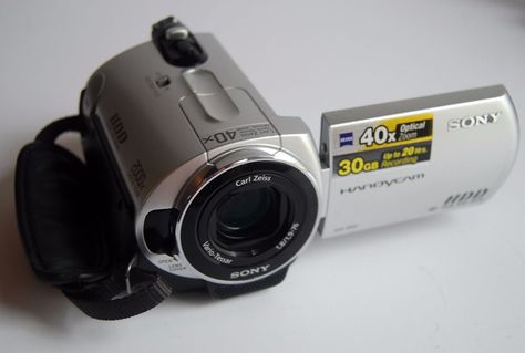 Sony Handycam DCR-SR42 40X Zoom 30GB HDD Accessory Docking Station Needs Battey #Sony SOLD! Sony Handycam, Retro Gadgets, Sony Camera, Mini Camera, Fujifilm Instax Mini, Docking Station, Night Vision, Gopro, Camera Photo