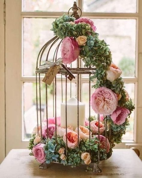 Birdcage Planter, Birdcage Wedding, Vintage Birdcage, Bird Cage Centerpiece, Wild Thyme, Wedding Centrepiece, Wedding Birdcage, Decoration Shabby, Bird Cage Decor