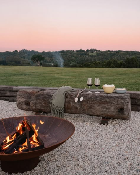 Farm Fire Pit, Rustic Fire Pit Area, Acre Landscaping, Boma Ideas, Cabin Backyard, Marble Falls, Casa Country, Backyard Inspo, Farm Stay