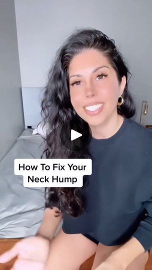 Neck Hump, Neck Exercises, Self Massage, Body Hacks, Beginner Workout, Head & Shoulders, Gym Workout Tips, Back Exercises, Shoulder Workout