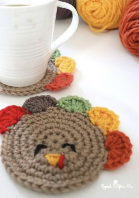 Turkey Coaster Crochet, Crochet Turkey Coaster Free Pattern, Thanksgiving Crochet Patterns Free, Crochet Turkey, Thanksgiving Crochet, Crochet Potholder Patterns, Crochet Coasters Free Pattern, Fall Crochet Patterns, Crochet Chicken