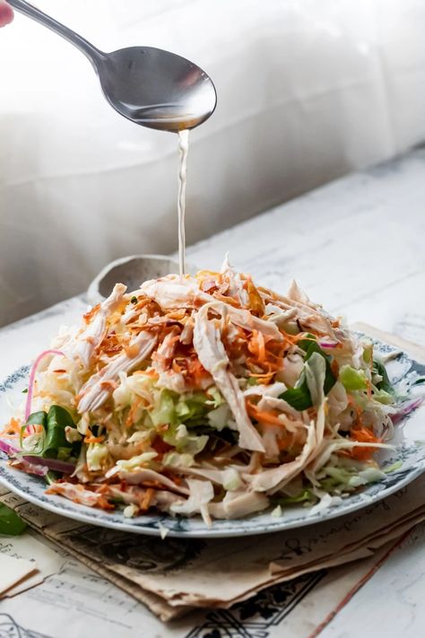 Vietnamese Chicken Noodle Salad, Vietnamese Chicken Soup Recipes, Vietnamese Goi Salad, Vietnamese Boiled Chicken, Viet Salad, Goi Ga Recipe Vietnamese Food, Low Sodium Vietnamese Recipes, Vietnamese Dressing, Vietnamese Thanksgiving