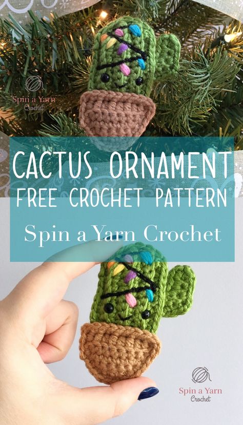 Free Crochet Pattern from Spin a Yarn Crochet Cactus En Crochet, Crochet Puff Flower, Beau Crochet, Confection Au Crochet, Crochet Cactus, Pola Amigurumi, Crochet Christmas Decorations, Crochet Ornaments, Holiday Crochet