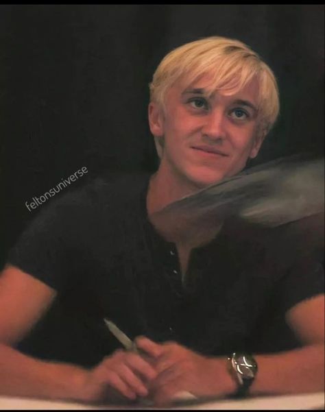 Draco Malfoy Edit, Drako Malfoy, Malfoy Family, Draco Malfoy Hot, Draco Malfoy Imagines, Draco Malfoy Fanart, Harry Draco, Draco Malfoy Aesthetic, Tom Felton Draco Malfoy