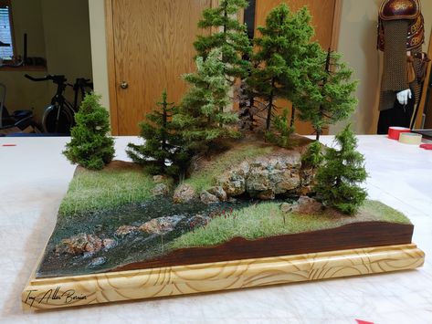 River Diorama, Leather Projects Ideas, Diorama Nature, Miniature River, Free Leather Patterns, River Model, Diorama Diy, Diarama Ideas, Lightning Bugs