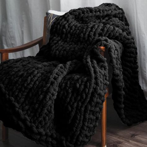 Black And Cream Bedroom, Cream Bedroom Ideas, Hand Knitted Blanket, Hand Knitted Throws, Textured Throw Blanket, Chunky Crochet Blanket, Hand Knit Blanket, Black Throws, Black Blanket