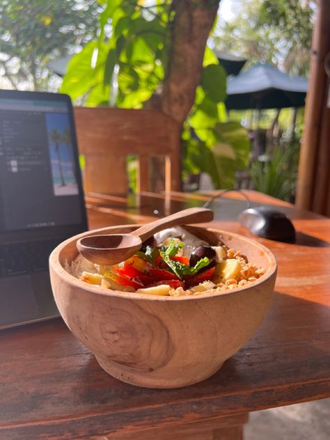 Smoothie bowl bali travel content Acia Bowls, Treetop House, Travel Content, Bali Travel, Smoothie Bowl, Smoothie, Serving Bowls, Bali, Bowl