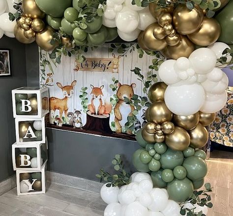 Forest Baby Shower Theme Centerpieces, Forrest Theme Baby Shower Ideas, Woodland Backdrop Ideas, Woodland Theme Decorations, Forestry Baby Shower Theme, Woodland Theme Balloon Arch, Woodland Boy Baby Shower Ideas, Into The Woods Baby Shower Theme, Fox Theme Baby Shower Ideas