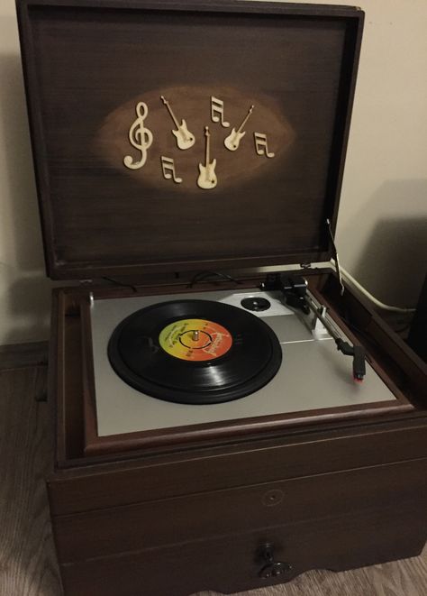 DIY #pikap #kendinyap #dekorasyon kaşık çatal takımı sandığından modern pikap yapımı Crosley Turntable, Turntable, Music Instruments