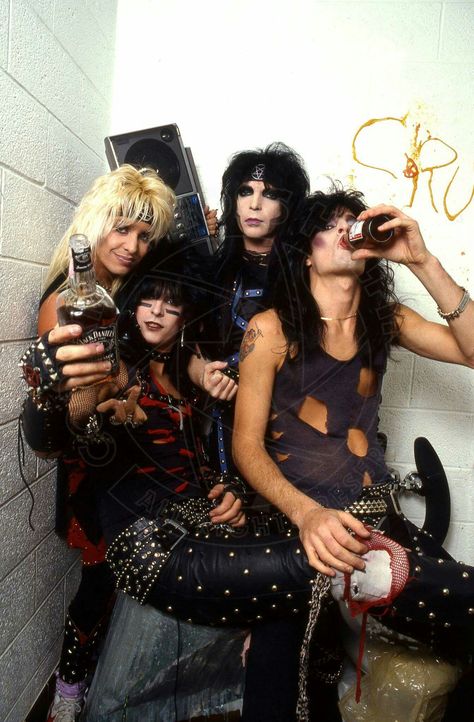 Shout At The Devil, Mick Mars, 80s Glam, Vince Neil, 80s Hair Bands, Motley Crüe, Rock Aesthetic, Fry Recipes, 80s Bands