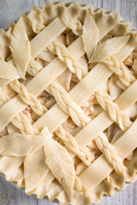 Lattice Apple Pie, Apple Pie Lattice, The Best Pie Crust, Puff Pastry Pie, Ciabatta Rolls, Buttery Flaky Pie Crust, Pastry Pie Crust, Best Pie Crust, Greek Salad Dressing