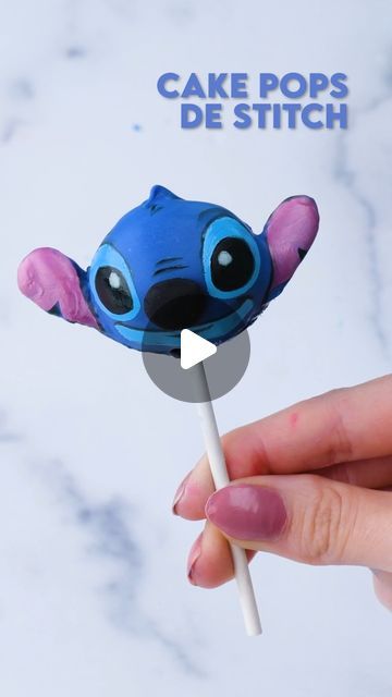 Stitch Cake Pops Ideas, Disney Frozen Cake Pops, Stitch Birthday Cake Pops, Cute Stitch Cakes, Stitch Birthday Treats, Avengers Cake Pops, Lilo And Stitch Cake Pops, Stitch Bday Cake, Birthday Cookout Ideas