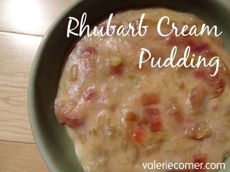 Galette Recipe Desserts, Rhubarb Cream Pie, Rhubarb Desserts Recipes, Stewed Rhubarb, Rhubarb Pudding, Rhubarb Desserts, Custard Pudding, Rhubarb Recipes, Pudding Desserts