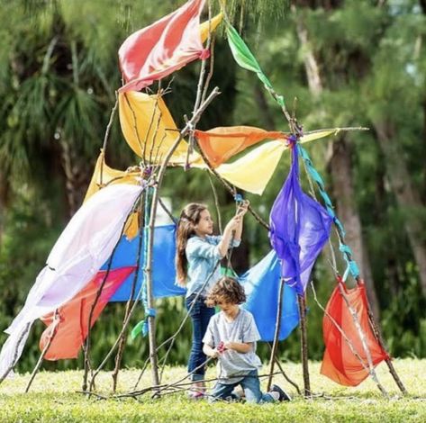 Outdoor Forts, Fort Building Kit, Fort Kit, Natural Playgrounds, Fort Building, Backyard Toys, Outdoor Play Spaces, Build A Fort, Natural Playground