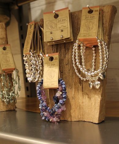 Rustic Merchandise Display Ideas | ... & the rustic display. It would be better with old fashioned nails Jewerly Display, Jewelry Booth, Jewerly Displays, Craft Booth Displays, Diy Jewelry Display, Craft Fair Displays, Craft Display, Craft Show Displays, Store Window