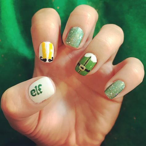 Elf nails #buddytheelf Elf Nails, Xmas Nail Designs, Easy Elf On The Shelf, Easy Elf, Nail Art Studio, Nail Colors Winter, Nails Christmas, Christmas Nails Acrylic, Nails For Kids