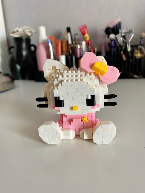 Lego Hello Kitty, Hello Kitty Lego, Birthday Party Goodie Bags, Lego Halloween, Amazing Lego Creations, Girls Tumbler, Hello Kit, Pink Hello Kitty, Sewing Book