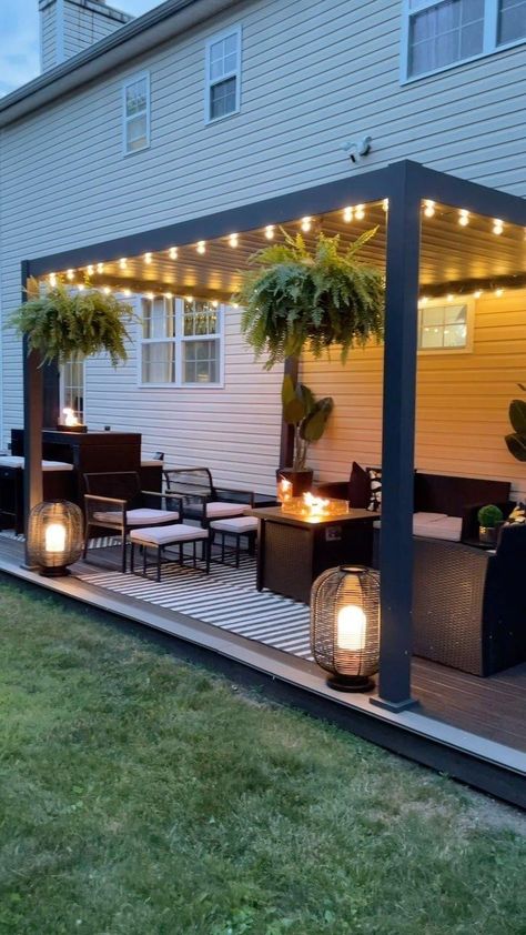 Back Yard Ideas For Small Yards Landscaping Patio Outdoor Living, Cozy Backyard Ideas Landscaping, Narrow Patio Decorating Ideas, Jacuzzi Accessories, Cute Patio Ideas, Pergola Ideas Modern, Pergola Jacuzzi, Cozy Backyard Patio, Lush Patio