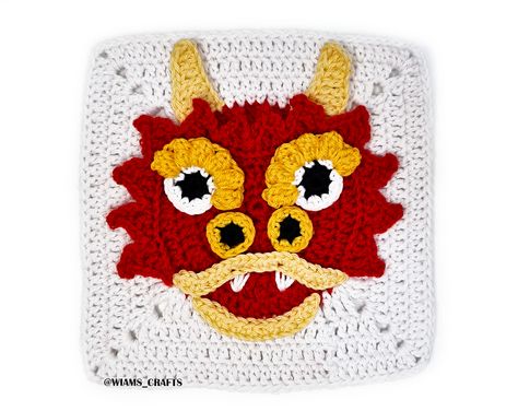 Pirate Granny Square, Dragon Granny Square, Animal Granny Square Crochet, Zodiac Granny Square, Lion Granny Square Crochet, Granny Square Häkelanleitung, Red Yarn, Year Of The Dragon, Animal Faces