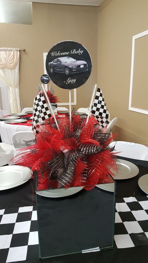 Mustang themed baby shower center pieces Harley Davidson Party Theme, Car Centerpieces, Baby Shower Center, Alice In Wonderland Props, Themed Centerpieces, Racing Baby, 80 Birthday, Tools Theme, Boy Baby Shower Centerpieces