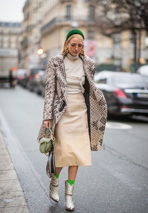 What to Wear (and Not Wear) With Cowboy Boots | Who What Wear UK Boots With Socks, Botas Western, Look Zara, Leonie Hanne, Giovanna Battaglia, Anna Dello Russo, Beige Outfit, Looks Street Style, Estilo Chic