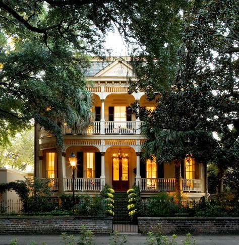 Southern Home Exterior, Large House, Southern Homes, Southern Home, Savannah Georgia, Pretty House, Southern Style, Historic Homes, Style House