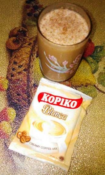 kopiko blanca <3 Kopiko Blanca, Chip Bag, Liquor, Snack Recipes, Chips, Snacks, Quick Saves