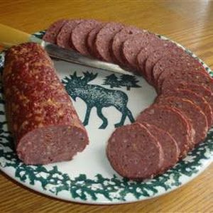 Venison Summer Sausage Recipe, Homemade Summer Sausage, Venison Sausage Recipes, Summer Sausage Recipes, Homemade Sausage Recipes, Deer Recipes, Summer Sausage, Deer Meat Recipes, Jerky Recipes