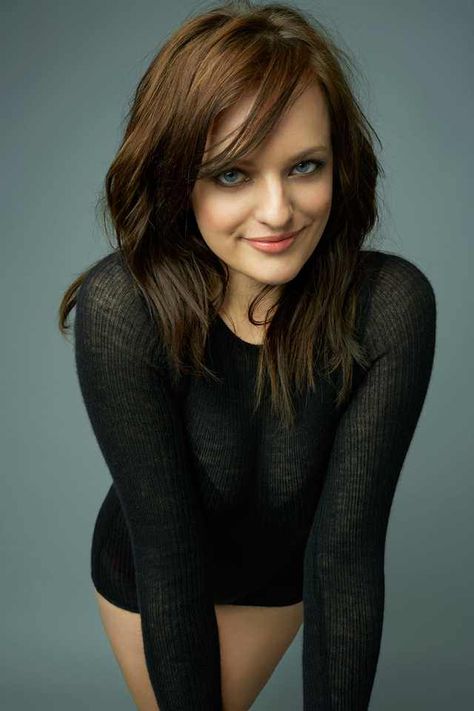 Some other famous Scientologists (who aren't Tom Cruise or John Travolta) - Imgur Elisabeth Moss Style, Moss Hair, Elizabeth Moss, Elisabeth Moss, Mad Men, New Trends, Celebrity Photos, Red Hair, A Woman