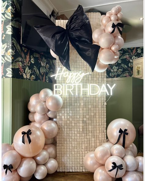 ✨Making a birthday celebration that little bit more special ✨ ( Birthday balloons. Big bow trends. Nude sequin wall. Monochrome balloon garlands ) #liverpoolballooncompany #cheshireballoons #sequinwall #balloongarlandbackdrop #luxuryballoons Neutral Balloon Decor, Wall Balloon Decorations, White Balloons Party, Ballon Business, Baloon Garland, Luxury Event Decor, 21 Balloons, Lila Party, Black And White Balloons