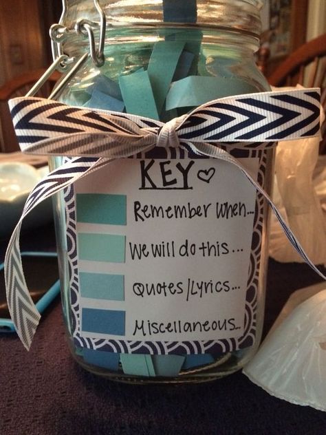 The Best Gift Ideas For Long Distance Relationships 365 Note Jar, Jar Of Notes, 365 Jar, Best Friend Birthday Present, Anniversaire Diy, Distance Relationship Gifts, Long Distance Relationship Gifts, Creative Gifts For Boyfriend, Presents For Boyfriend