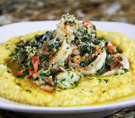 shrimpscampigrits1 Chef Resha, Parmesan Grits, Alabama Recipes, Best Shrimp And Grits Recipe, Grits Recipes, Shrimp Grits Recipe, Housewife Life, Garlic Shrimp Scampi, Parmesan Polenta