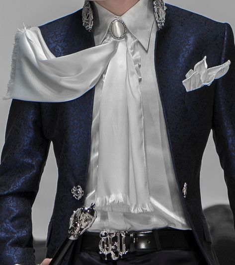 Groom Suits ONGala 2013 Barocco Collection Gothic Suit, Fantasy Fits, Character Moodboard, Royal Theme, Old Fashion Dresses, Royal Outfits, Nice Clothes, Theme Wedding, Fantasy Clothing