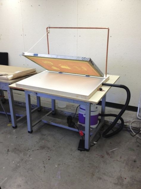 Kevin Haas - News - Screenprint Vacuum Table Mods Screen Printing Room, Screen Printing Table, Screen Printing Projects, Screen Printing Equipment, Screen Printing Studio, Screen Printing Press, Diy Screen Printing, Screen Printing Art, Screen Printing Machine