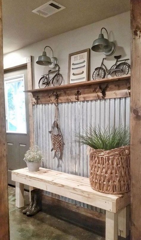 Traditional Farmhouse Decor, Foyer Decorating, Rustic Farmhouse Style, Rustic Living, Country Style Homes, Rustic Living Room, Country House Decor, Country Farmhouse Decor, Farmhouse Living