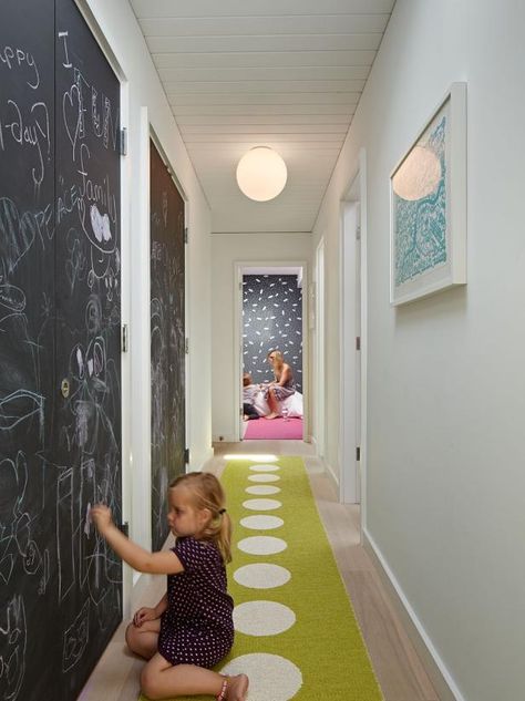 Corridors Design Home, Long Narrow Hallway Ideas, Long Narrow Hallway, Wall Drawing Ideas, Small Playroom, Narrow Hallway Ideas, Corridor Design, Eichler Homes, Playroom Design