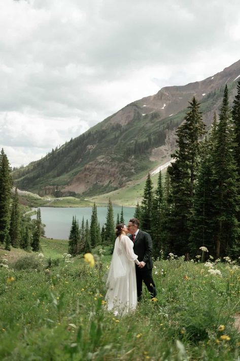 crested butte wedding venues Crested Butte Elopement, Colorado Micro Wedding, Crested Butte Wedding, Nerdy Wedding, Estes Park Wedding, Unconventional Wedding, Mountain Wedding Colorado, Colorado Wedding Venues, Alternative Bride