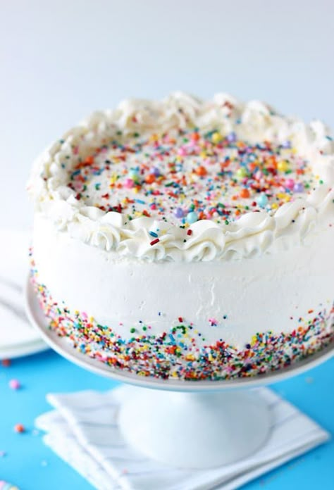 A classic birthday ice cream cake recipe with three layers of ice cream sandwiched between fluffy vanilla cake. A fun and easy celebration cake. #icecreamcake #cake #icecream #aclassictwist Birthday Ice Cream Cake, 4de Verjaardag, Easy Ice Cream Cake, Birthday Ice Cream, Ice Cream Birthday Cake, Classic Birthday, Ice Cream Cake Recipe, Easy Ice Cream, Ice Cream Cakes