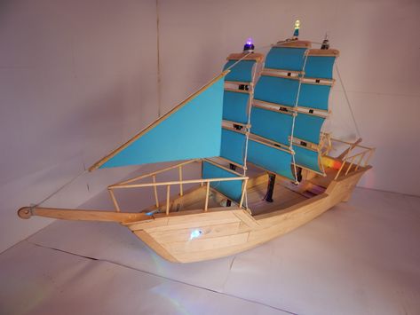 How to make Popsicle Stick Ship Popsicle Stick Boat, Boat Craft, Popsicle Stick Crafts House, Popsicle Stick Houses, Simple Boat, Boat Crafts, Make A Boat, Diy Popsicle, Ship Craft