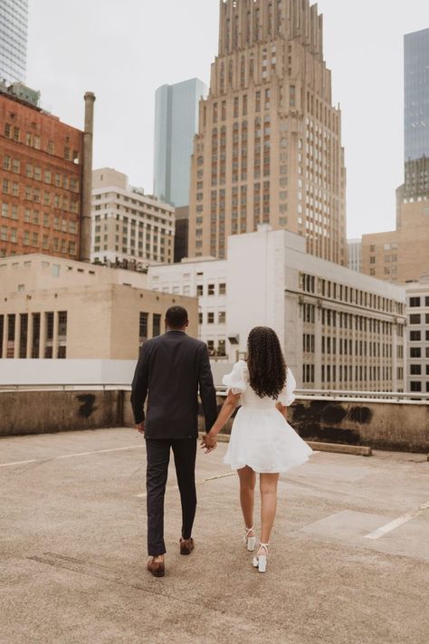 Downtown Houston Engagements || Kelly O'Connor Photography Rooftop Engagement Photoshoot, Encouraging Wallpaper, Rooftop Pictures, Rooftop Elopement, Rooftop Shoot, Engagement Photos Houston, City Engagement Pictures, Rooftop Engagement, Classy Engagement Photos