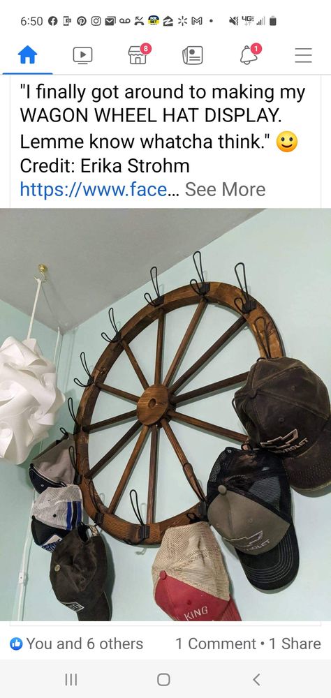 Diy Hat Hanger, Milk Crate Furniture, Western Room Ideas, Wooden Wagon Wheels, Hat Shelf, Wooden Wheel, Homemade Art, Retro Room, Hat Hanger