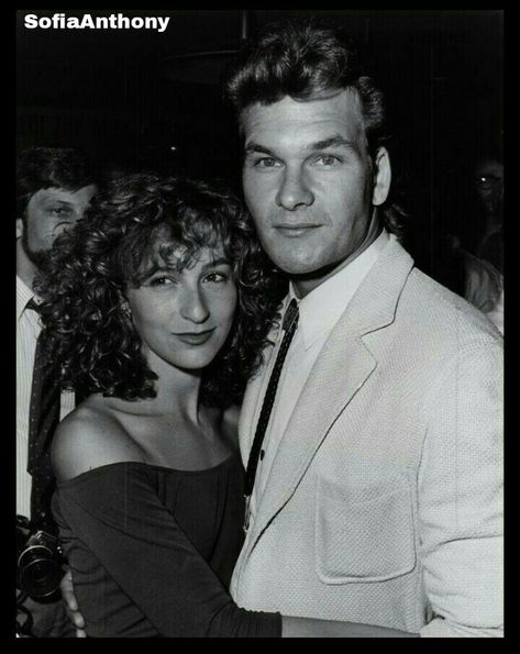 Jennifer Grey and Patrick Swayze Patrick Swayze Dirty Dancing, Dirty Dancing Movie, Jennifer Grey, Patrick Swayze, Fav Movies, Movie Couples, Dirty Dancing, Jolie Photo, Iconic Movies